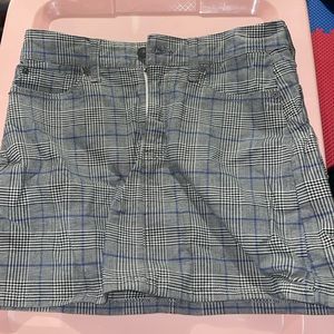 American Eagle plaid skirt size 2